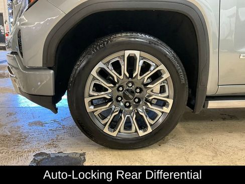 Used 2024 GMC Sierra 1500 Denali Ultimate image 17