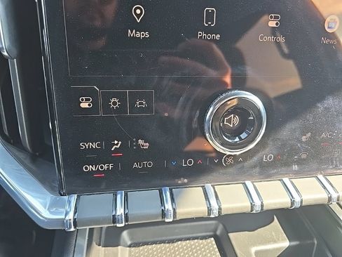 Used 2026 GMC Acadia Elevation w/ Black Edition AWD/4WD image 28