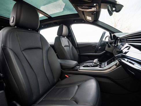 Used 2023 Audi Q7 2.0T Premium w/ Convenience Package image 12