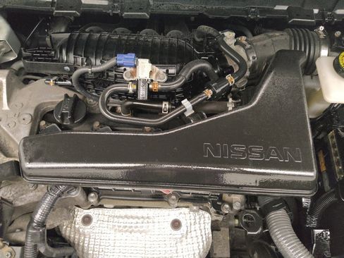 Used 2017 Nissan Rogue S AWD/4WD image 30