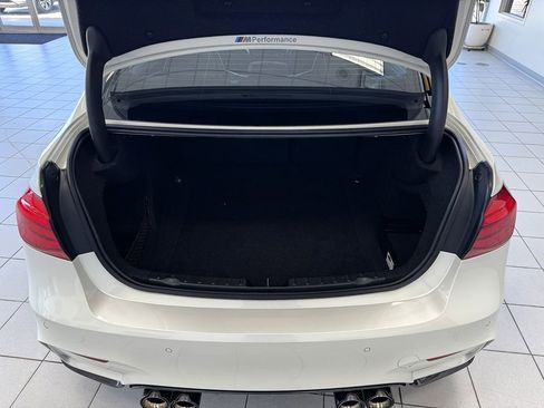 Used 2018 BMW M3 RWD image 57