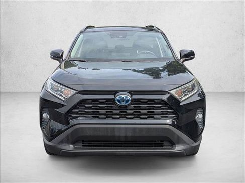 Used 2021 Toyota RAV4 XLE Premium AWD/4WD image 3