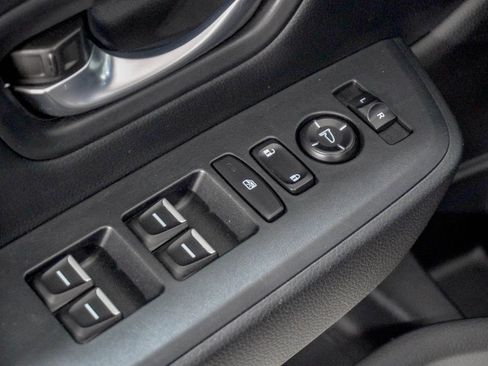 Certified 2024 Honda Pilot Sport image 16