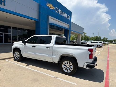 Used 2026 Chevrolet Silverado 1500 Custom RWD image 4