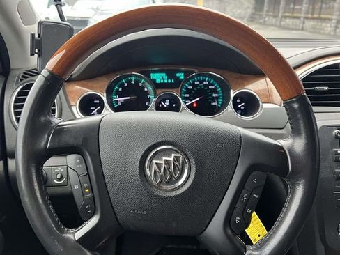 Used 2011 Buick Enclave CXL image 23