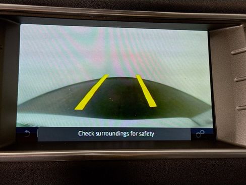 Used 2019 Land Rover Range Rover Evoque SE image 19