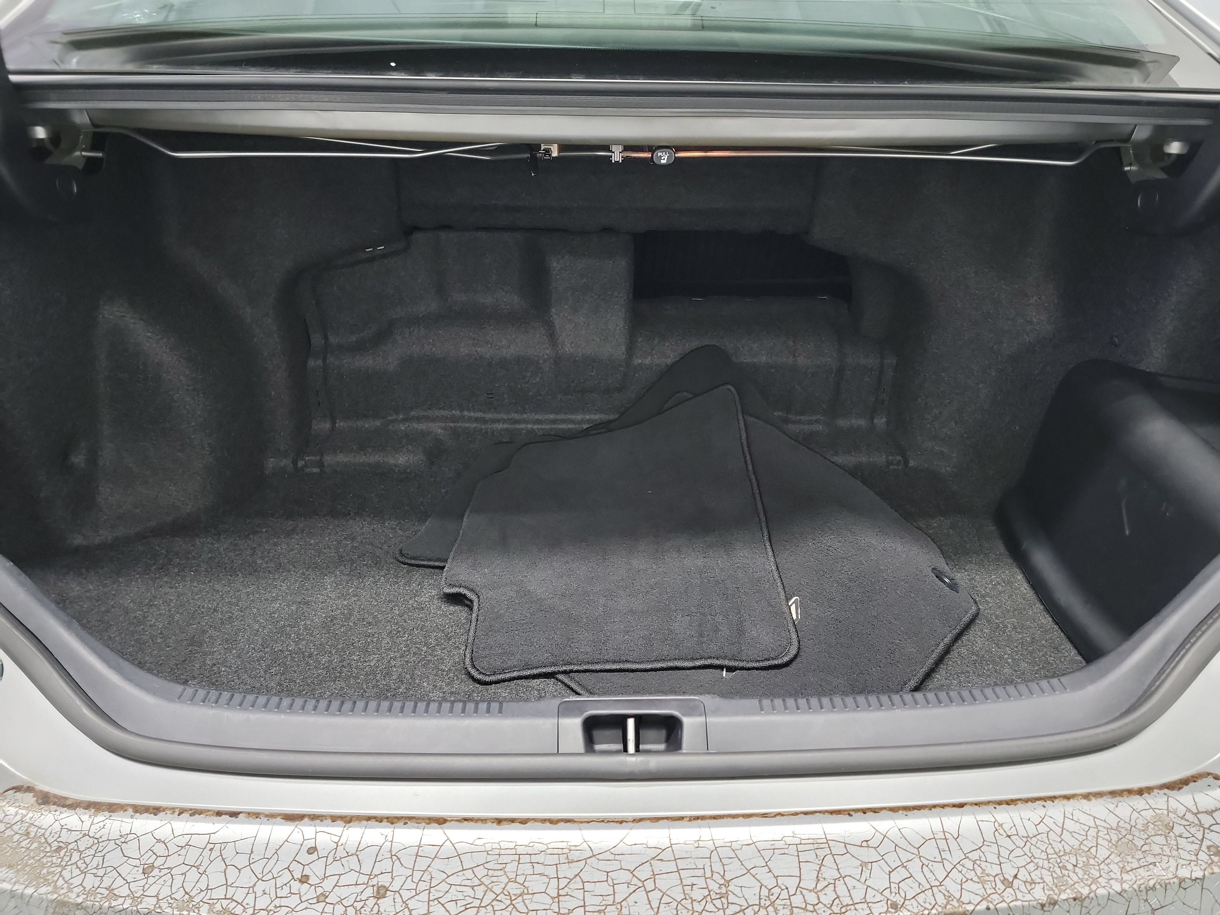 Used 2017 Toyota Camry LE FWD image 25