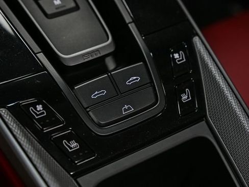 Used 2023 Porsche 911 Carrera image 54