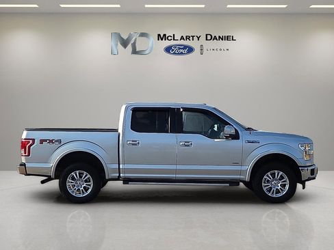 Used 2017 Ford F150 Lariat w/ Trailer Tow Package image 6