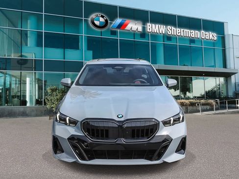 New 2026 BMW 530i w/ M Sport Package RWD image 2