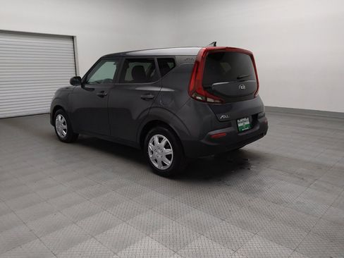 Used 2021 Kia Soul LX image 5