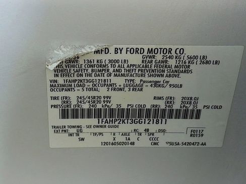 Used 2016 Ford Taurus SHO image 34
