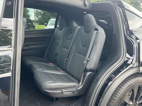 Used 2023 Tesla Model X AWD/4WD image 13