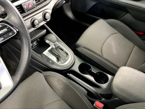 Certified 2024 Kia Forte LXS FWD image 17