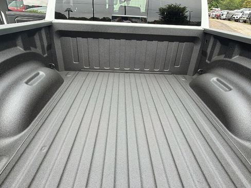 New 2026 RAM 1500 Laramie AWD/4WD image 13