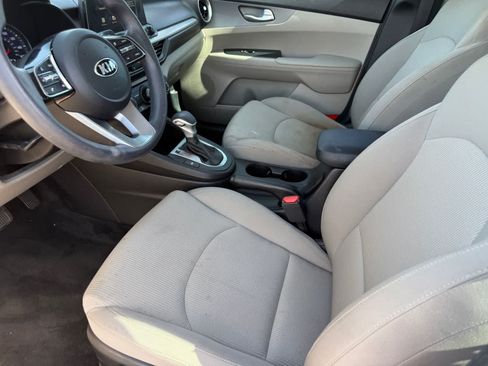 Used 2021 Kia Forte LXS FWD image 14