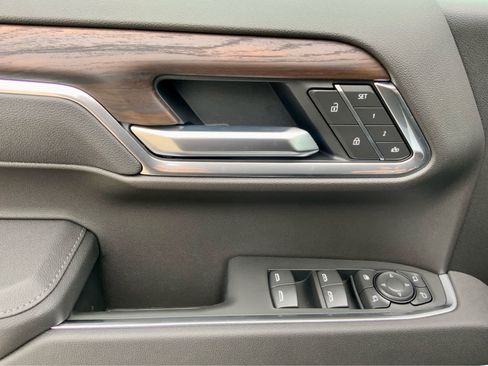 New 2026 GMC Sierra 1500 SLT w/ SLT Convenience Package image 53