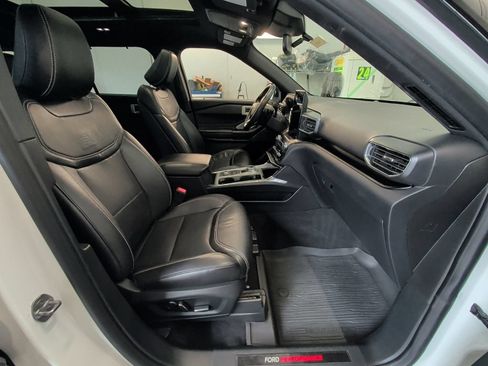 Used 2020 Ford Explorer ST w/ Premium Technology Package AWD/4WD image 19