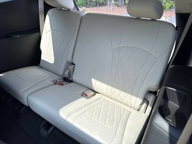 Used 2023 Buick Enclave Avenir w/ Avenir Technology Package FWD image 27
