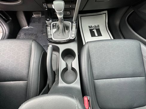 Used 2024 Kia Seltos EX image 27