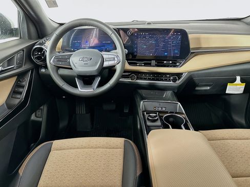 New 2026 Chevrolet Equinox ACTIV w/ Convenience Package III image 22