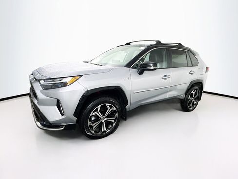 Used 2024 Toyota RAV4 XSE w/ Weather Package image 4