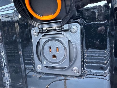 New 2026 Chevrolet Colorado Z71 w/ Technology Package image 8