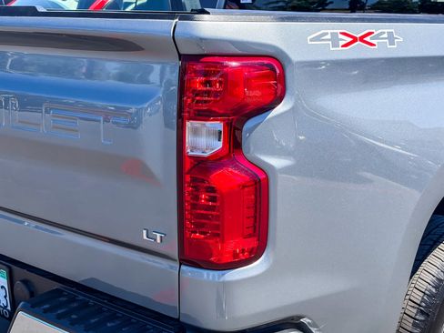 Used 2023 Chevrolet Silverado 1500 LT AWD/4WD image 8