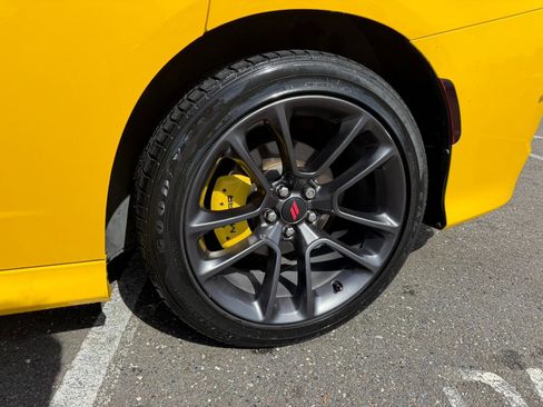 Used 2017 Dodge Charger R/T image 7