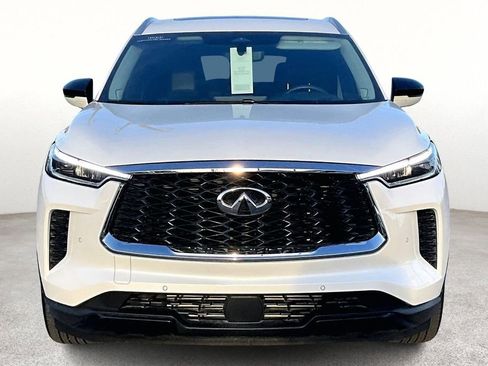 Certified 2025 INFINITI QX60 Luxe w/ Vision Package image 6