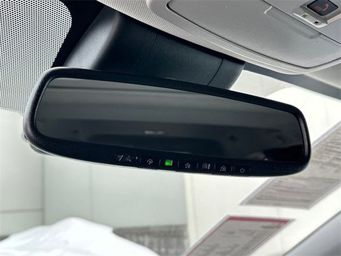 Certified 2025 Toyota Sienna XLE image 31