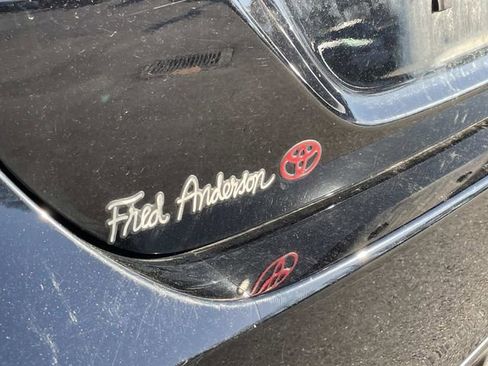 Used 2023 Toyota Camry SE image 9