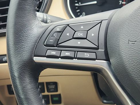 Used 2017 Nissan Rogue SL image 27