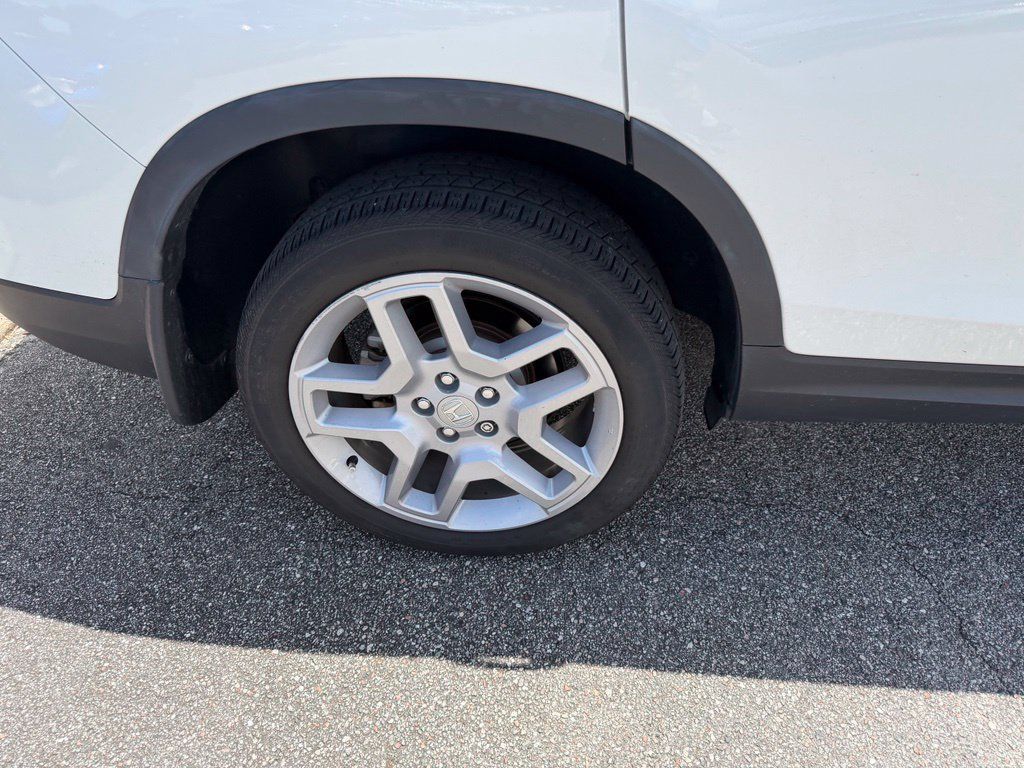 Used 2024 Honda Passport EX-L image 5