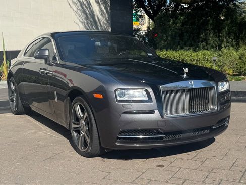 Used 2016 Rolls-Royce Wraith image 12