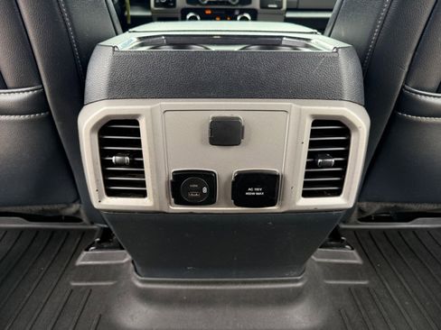 Used 2022 Ford F250 Lariat w/ Lariat Value Package AWD/4WD image 33