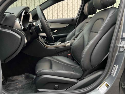 Used 2021 Mercedes-Benz C 300 Sedan w/ AMG Line image 44