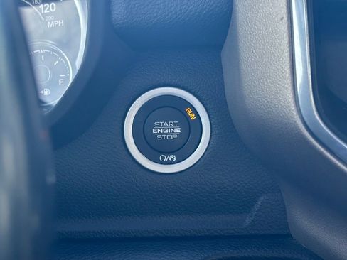 Used 2022 RAM 1500 Laramie image 30