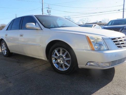Used 2010 Cadillac DTS Luxury image 1