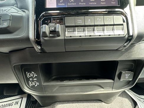 New 2025 RAM 2500 Tradesman image 30