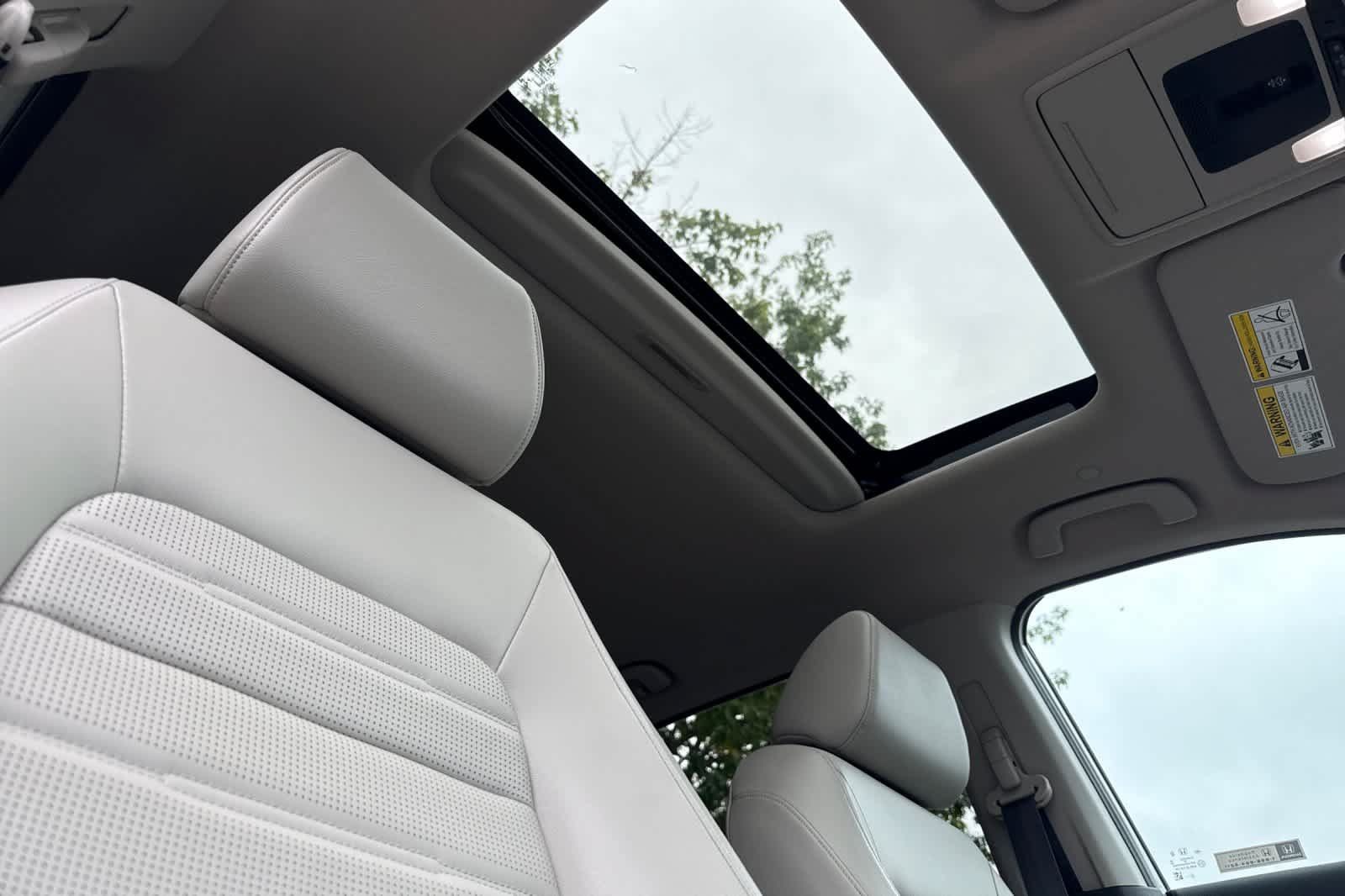 Used 2023 Honda CR-V EX-L image 17