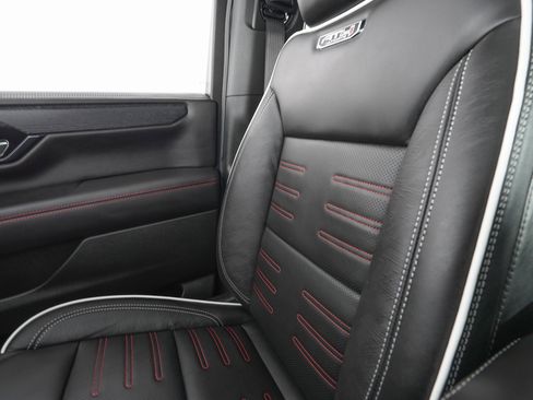 Used 2026 GMC Yukon XL AT4 Ultimate image 31