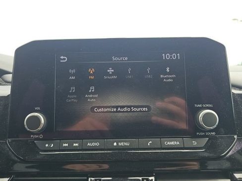 Used 2025 Nissan Pathfinder SV FWD image 39