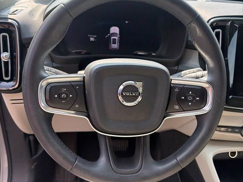 Certified 2024 Volvo XC40 B5 Plus AWD/4WD image 14