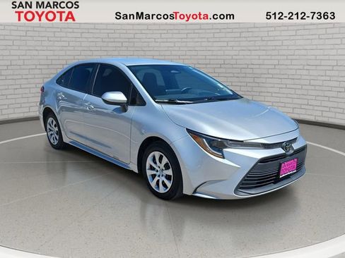 Used 2023 Toyota Corolla LE FWD image 3