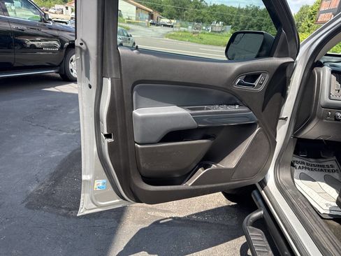 Used 2017 Chevrolet Colorado Z71 image 14