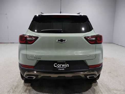 Used 2025 Chevrolet TrailBlazer ACTIV w/ Convenience Package image 3