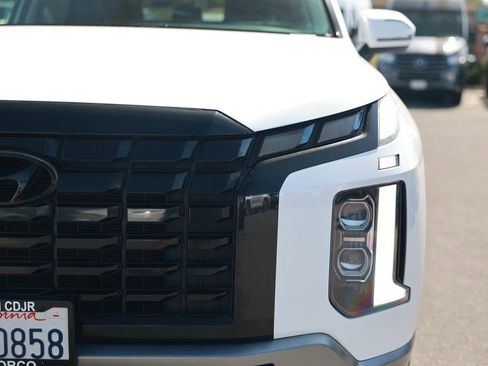 Used 2023 Hyundai Palisade SE AWD/4WD image 5