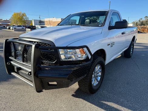 Used 2019 RAM 1500 Tradesman image 2