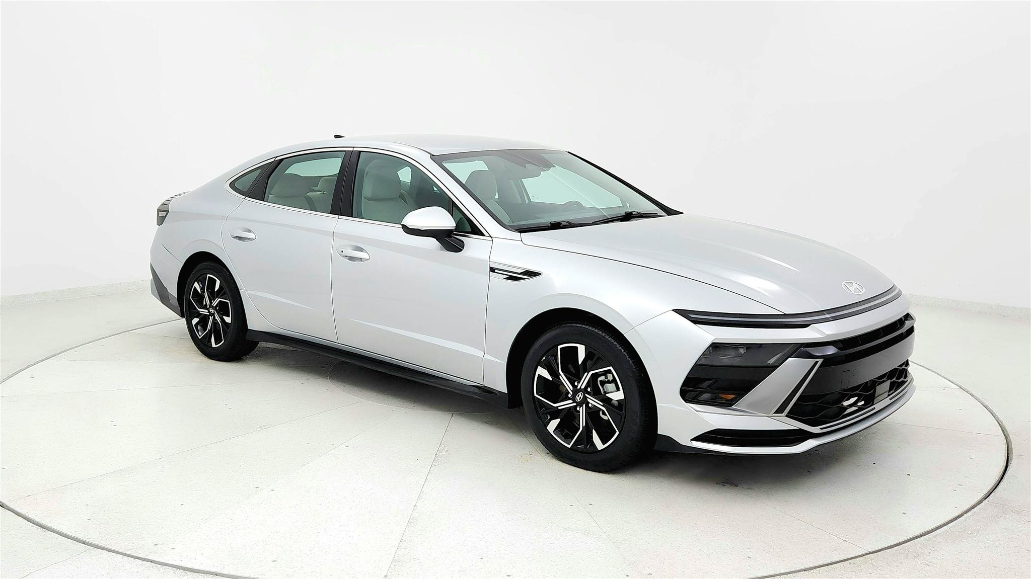 Used 2024 Hyundai Sonata SEL FWD image 7
